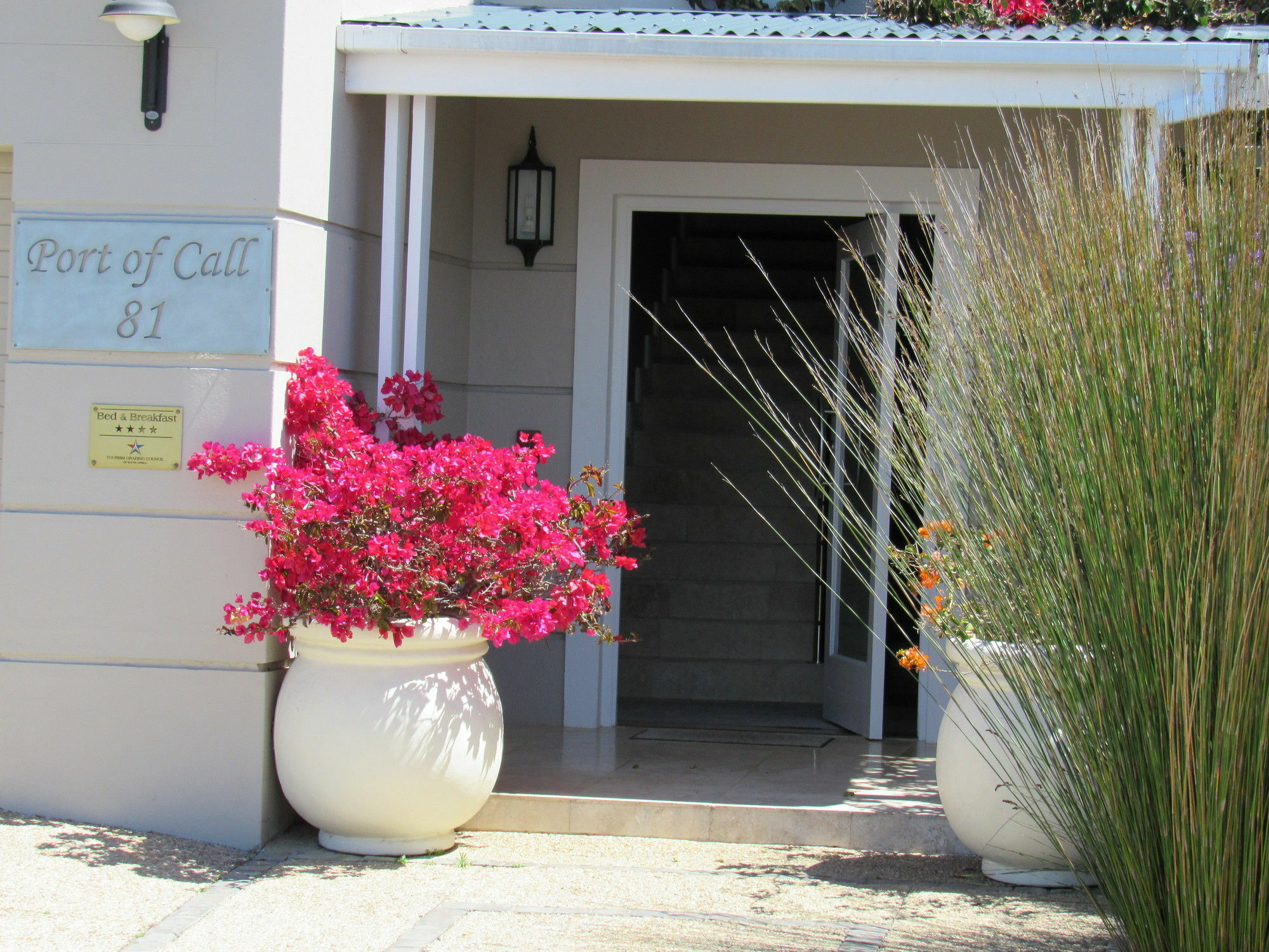 พอร์ท ออฟ คอล เบด แอนด์ เบรคฟาสต์ Bed & Breakfast ไซมอนส์ทาวน์ ภายนอก รูปภาพ